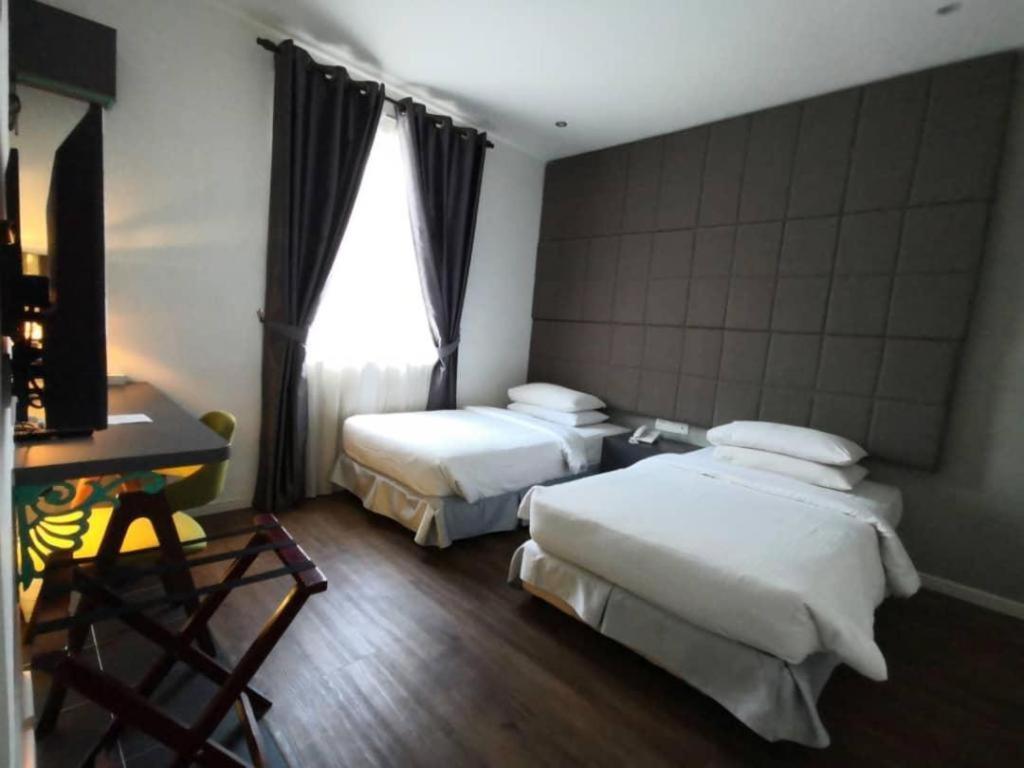 The Ardens Hotel - Austin Johor Bahru Exterior photo